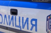 Ограбиха 84-годишен дядо пред дома му