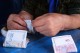 Баща даде 10 000 лв. за златни пирони