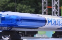 Мъж заплаши полицаи с нож, простреляха го със стоп патрони