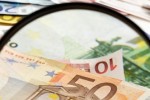 Данъчните започнаха масови проверки за продажба на валута “на черно“