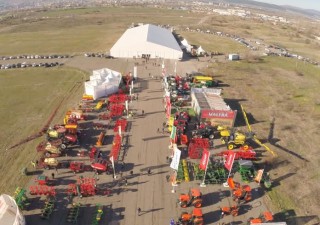 Министър Десислава Танева ще открие утре БАТА АГРО 2016 Пролет 