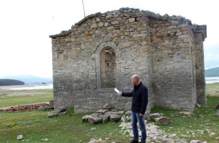 Старозагорски ученик ще преплува благотворително Жребчево