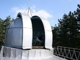 Старозагорската обсерватория поставя телескопи за лунното затъмнение в понеделник
