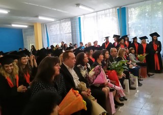 120 абсолвенти по педагогика в ТрУ получиха дипломите си 