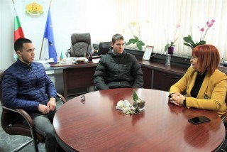 Ученици посетиха областна администрация по повод 20 години Област Стара Загора