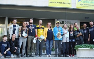 68-годишен изкачи сградата на областна администрация Стара Загора