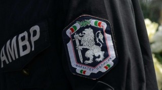Задържаха двама обрали читалището в старозагорското село Оряховица