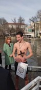 18-годишният ученик Дилян Запрянов хвана Богоявленския кръст в Стара Загора
