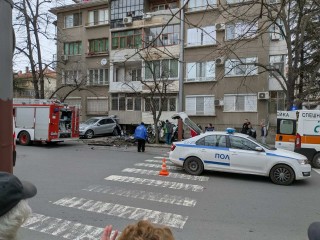 22-годишната шофьорка на зверската катастрофа от вчера сутринта е с опасност за живота