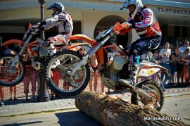 Стара Загора: Снимки: Six days Crazy Job 2013 - пролог - втора част