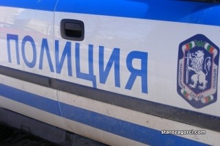 18-годишен с опасност за живота след удар в крайпъно дърво