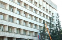 Хванаха крадци на желязо и мобилни телефони