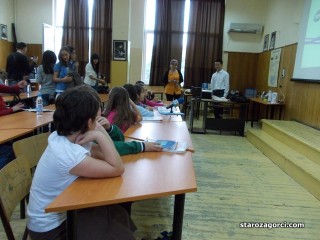 Стара Загора: Третокласници учат китайски в СОУ “Максим Горки“