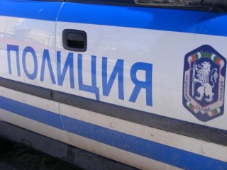 Варненец не спря на червено и причини катастрофа