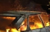 Старозагорец изгаси горящата си кола