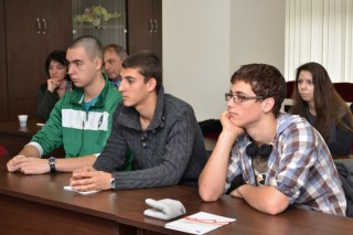 Старозагорски ученици учат за предприемачеството