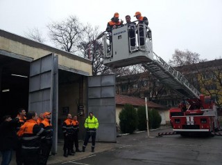 Стара Загора: Демонстрараха новата противопожарна техника в Стара Загора