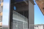 Вандали изпотрошиха ново информационно табло на автобусна спирка в Стара Загора