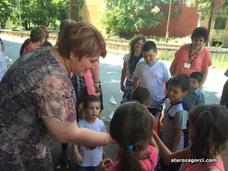 Стара Загора: 12 деца рисуваха „Пресичай внимателно прелезите!“