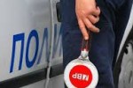 Пиян и без книжка шофьор опита да подкупи полицай с 15 лв.