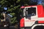 Автомобил се подпали в движение, шофьорът с изгаряния