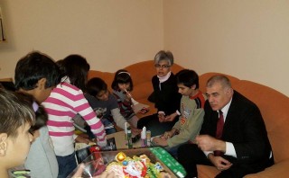 Старозагорските социалисти направиха “Солидарна Коледа“ за 40 деца