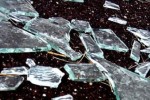 Счупиха панорамното стъкло на возило в Стара Загора