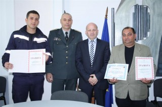 Областният управител награди старозагорски огнеборец и доброволец 