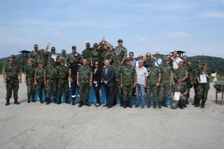 Стрелби с Макаров днес по случай празника на II Механизирана бригада