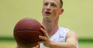 Мартин Раднев остава в Берое 