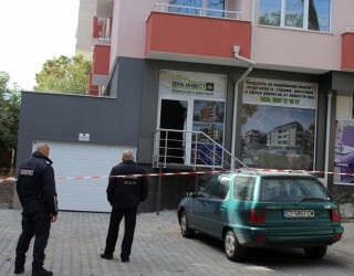 Взривиха офис на строителен предприемач в центъра на Стара Загора