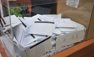 Избирателната активност в Старозагорско е 27,2% към 13,00 часа