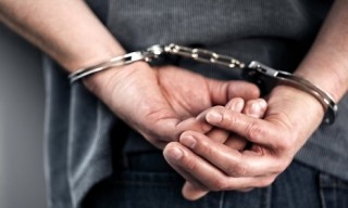 Оставиха в ареста  31-годишен мъж за опит за кражба от автомобил