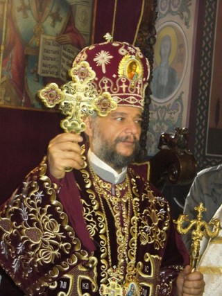 Митрополит Киприан призова да спре войната на пътя