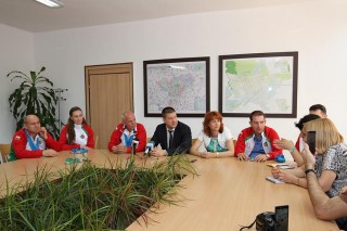 Нова зала и нов волейболен отбор за Стара Загора обеща днес кметът Живко Тодоров 
