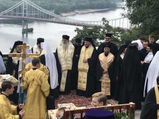 Старозагорският митрополит Киприан гостува в Киев