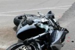 Мотоциклетист в болница с вътрешен кръвоизлив след катастрофа в Стара Загора