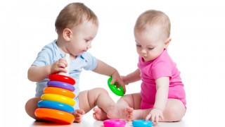 Психолог разяснва на родители и учители  детското развитие от 0 до 3 години