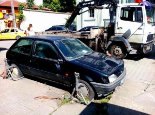 21 автомобила са принудително премахнати от паркинги и междублокови пространства в Стара Загора