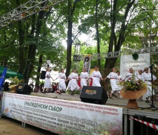 Днес единадесети Еньовденски събор подготвят на Старозагорските бани 