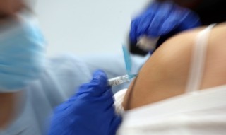8 имунизационни кабинета за поставяне на ваксини срещу COVID-19 отварят в Старозагорско
