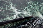 Срязаха гумите и счупиха панорамно стъкло на кола в Стара Загора