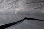 Срязаха гумите на “Субару“ в старозагорско село