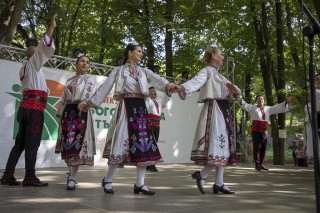 За 16-ти път курортното селище Старозагорски бани беше център на тракийския фолклор и българския дух