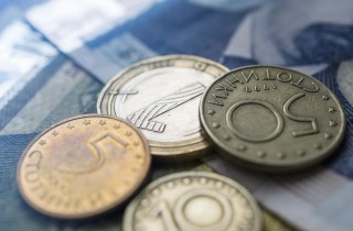13-годишен отне със сила парите на две деца в Стара Загора