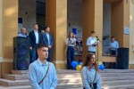 С пожелания за успех зам.-кметовете на Община Стара Загора изпратиха до класните стаи най-важните днес - децата