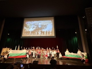 „Пазете Вазовия завет – с талант, знание и родолюбие“, пожела Надежда Чакърова на юбилея на СУ „Иван Вазов“