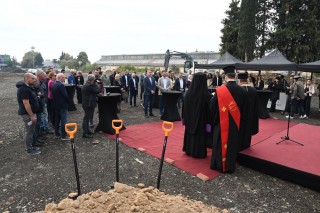 Кметът Живко Тодоров присъства на първата копка на XOPark Stara Zagora и пожела успех на инвестицията