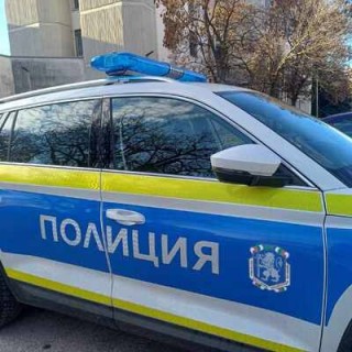 Товарен автомобил блъсна барака, намираща се на крайпътна отбивка на входа на Стара Загора
